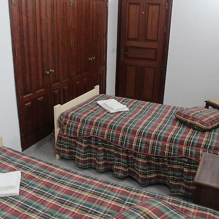 Vitorino De Nemesio Guesthouse Ponta Delgada Dış mekan fotoğraf