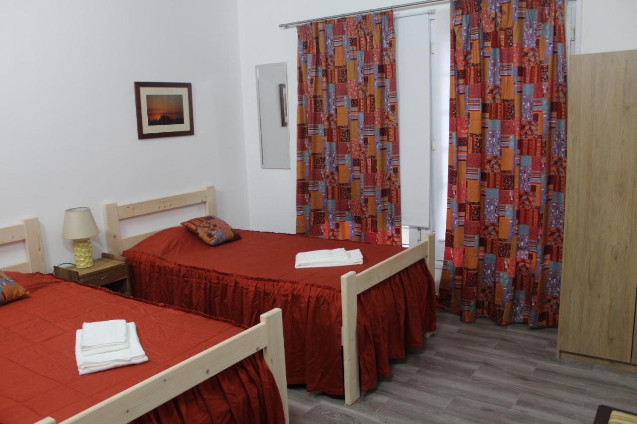 Vitorino De Nemesio Guesthouse Ponta Delgada Dış mekan fotoğraf