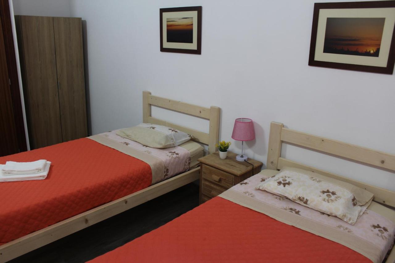 Vitorino De Nemesio Guesthouse Ponta Delgada Dış mekan fotoğraf